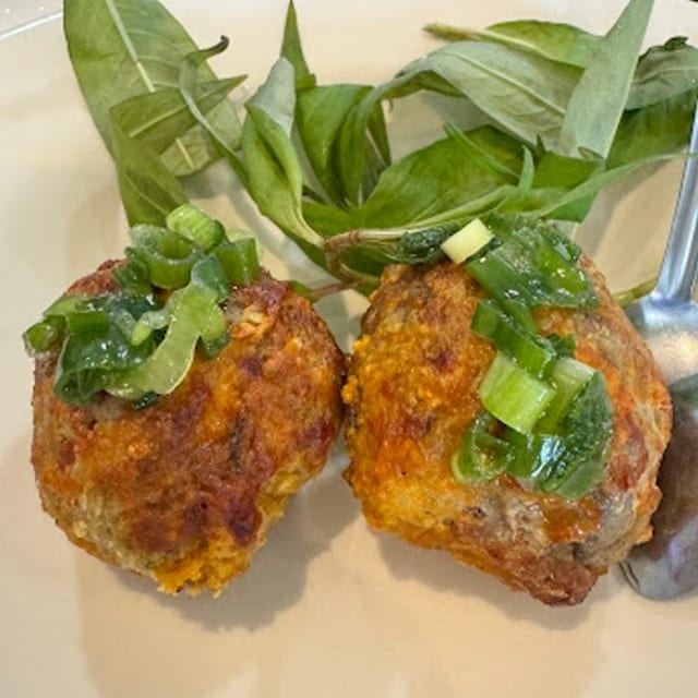 Hot Vit Lon Nướng Muối Ớt / Grilled Balut with Chili Sauce (2).