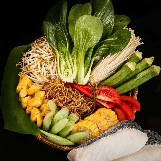 Lẩu Cá Tuyết / Chilean Seabass Hotpot.